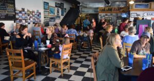 image of people dining in a casual restaurant in Moultrie, GA